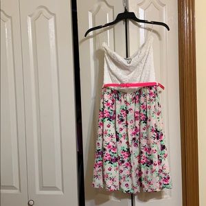 BLUE S Strapless White and Floral Sundress